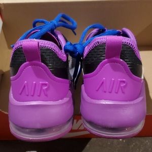 NIKE AIR MAX MOTION 2 ES1